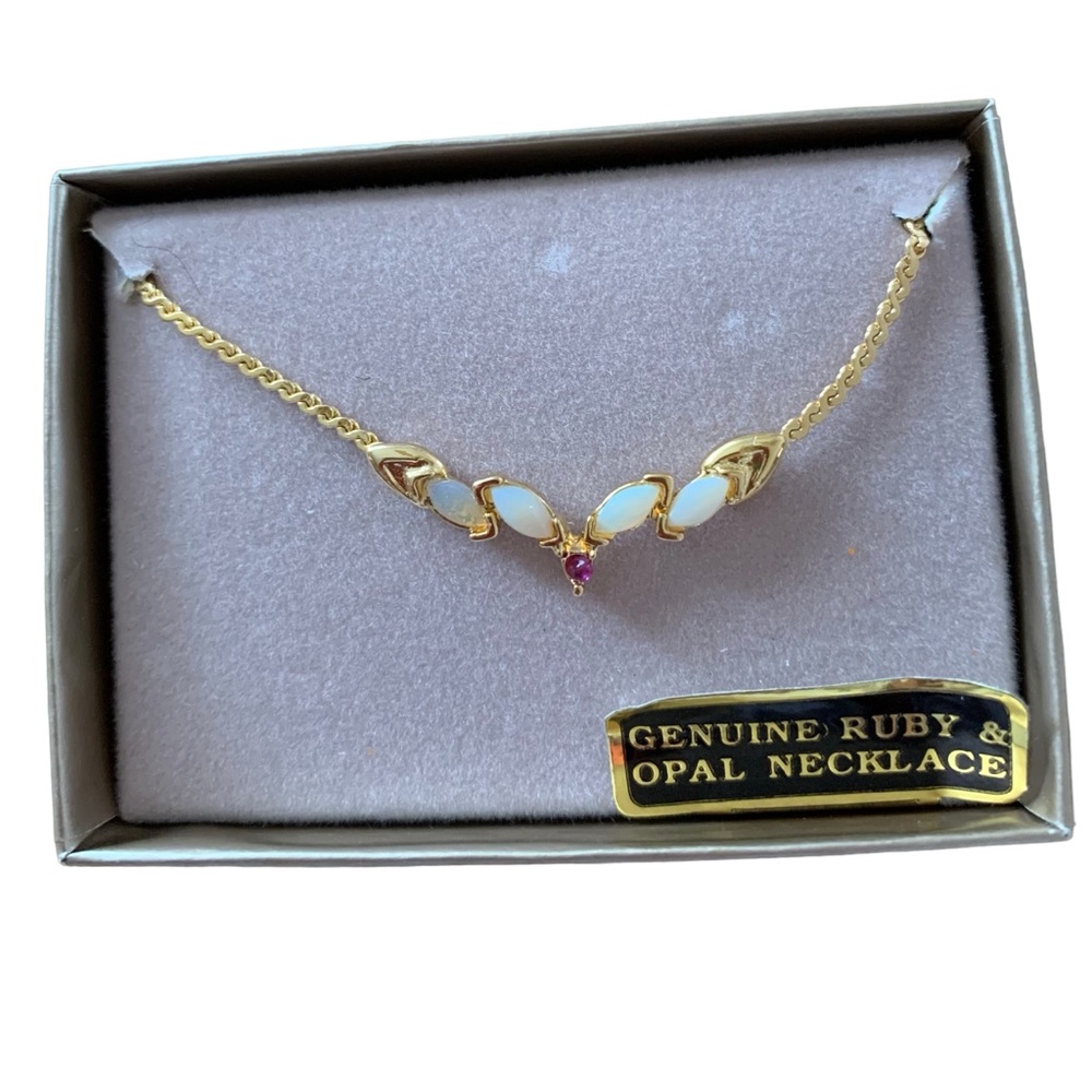 Elegant Gold and Opal Necklace with Ruby